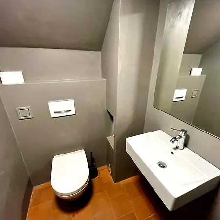 U Ervina - Moderni Nad Tradicnim Sklepem Tatil Evi *