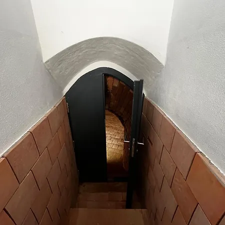 Tatil Evi U Ervina - Moderni Nad Tradicnim Sklepem *
